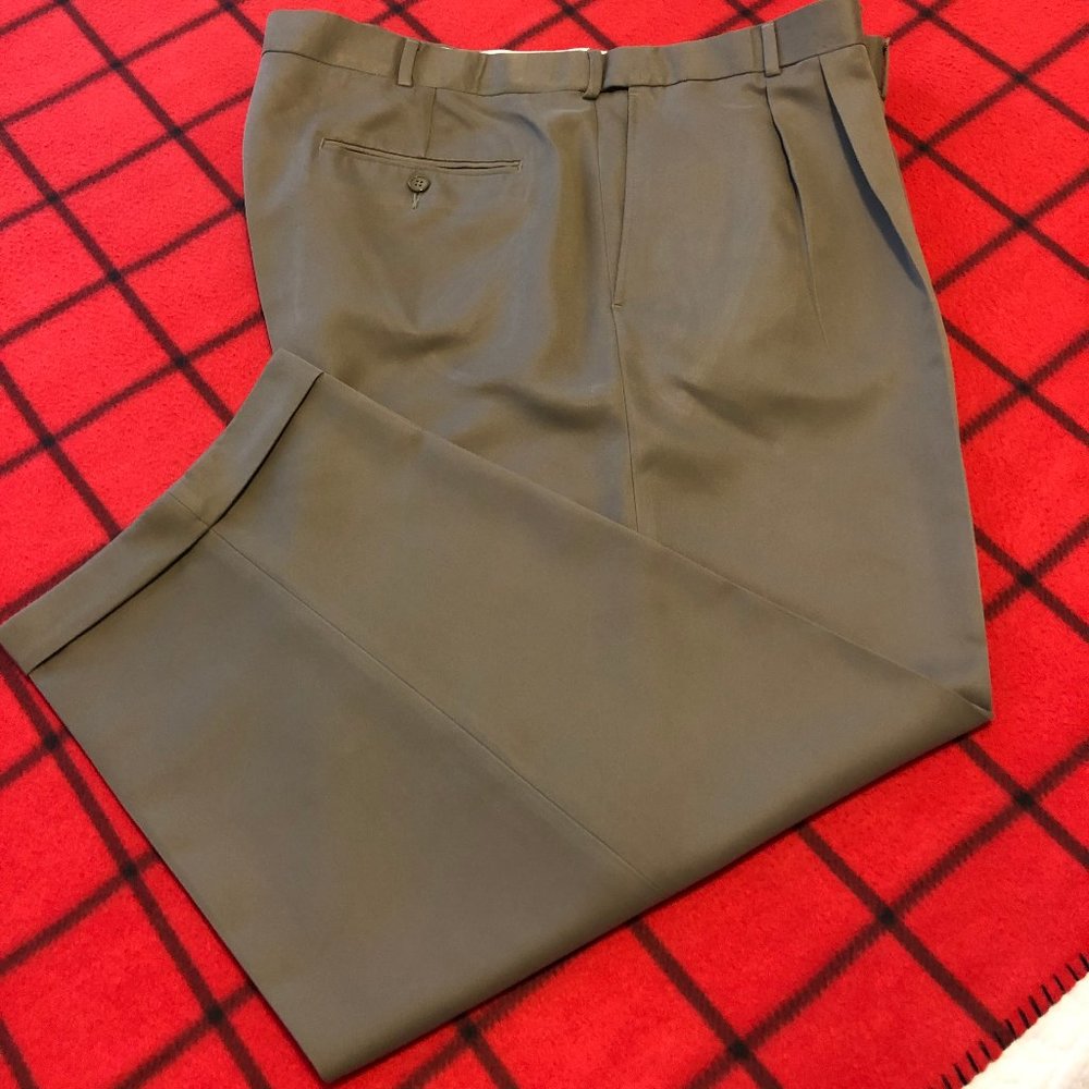 George Expandable Waist Men' 46 x 29.5 Dress Pants